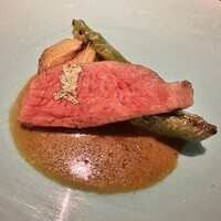SPICE LAB TOKYO - 黒毛和牛サーロインのロースト
                万順寺事辛子のバルワン
