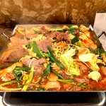 Tecchan Nabe Kintarou - 絶品な甘辛い黄金の出汁と絡む肉＆ホルモン。