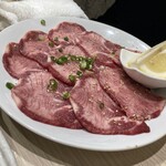 完全個室で焼肉 牛の巣 - 