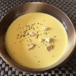 Resutoran Azumaya - 和牛ヒレステーキのコース料理：本日のスープ（かぼちゃの冷製スープ）