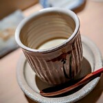 千葉たかおか - 木更津の蛤出汁の茶碗蒸し。具は有りませんが、具は邪魔だと実感できる滑らかさと濃い蛤味。