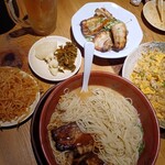 麺龍 炎の杜 - 替え玉が最初から入って提供されるので、替え玉お代わりは不要です。