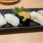 回転寿司 鮮 - イカ五貫　真ん中美味い