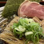 極麺 青二犀 - 黒いスープですがいい塩梅