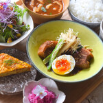 CAFE TSUMUGU - 料理写真:お野菜たっぷり定食