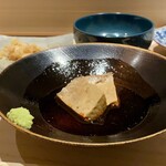 千葉たかおか - 銚子 あん肝 山葵たっぷりに
      アンコウの漁獲量が銚子が多いとは知りませんでした。
      脂がありますねさすがに！
      山葵をたっぷりと付けても辛みを中和してしまう程の脂のりの良さ、日本酒にはもってこいなのです♪