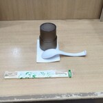 麺屋くろ松 - 卓上。