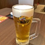 焼肉本家 くれや - 生ビール中ジョッキ１杯目
