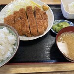 Kimura Shokudou - とんかつ定食、これは900円、デフォルト750円