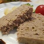 キッチン ブルー グローブ - 豚挽肉とチーズのテリーヌの断面