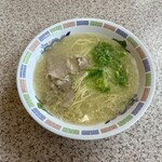 博多ラーメンはかたや - 博多ラーメン（カタ麺）290円