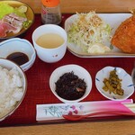 Mikuniya - アジフライとイワシフライ定食　¥880