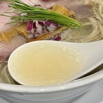 宍道湖しじみ中華蕎麦 琥珀 - しじみ出汁感じる上品なスープ！