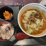 Yamashiro Gorufu Kurabu - 冷やし坦々麺定食 1380円