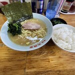 ラーメン六角家 - 