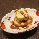 博多小皿鉄板 べっぴんしゃん - 無花果と橙バターバケットのせ