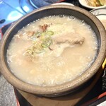 Kankokuryouri Shinchon - 参鶏湯