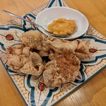 HOP TRIP - ハリッサチキンの唐揚げ