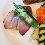 セサミ - 鴨の燻製オクラ添えとか✨