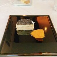 シェ・コーベ - 渡り蟹のミルクレープ　トリュフ　マンゴー