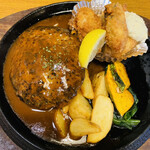ENZO - ハンバーグとカキフライ定食