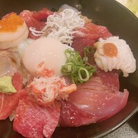 味菜 - 海鮮丼(温玉)