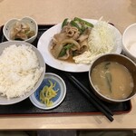 サウナセンター - 生姜焼き定食 卵