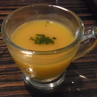 AWkitchen TOKYO 新丸ビル店 - バターナッツスクアッシュのスープ