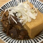 餃子ノ酒場 太陽ホエール - ④肉豆腐 450円