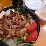 Maruya - 焼き肉サラダ〜美味しい