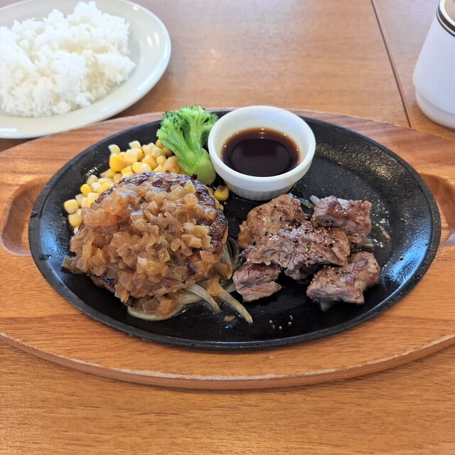 ココス 有明パークビル店 （COCOS） - 有明/ファミレス | 食べログ