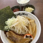 百年の時を越えて - 焦がし味噌らぁめん