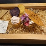 Lien - 【1品目】マッシュルームのシフォンケーキとイワシのマリネ