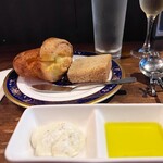 グルマンズ - ライ麦パン・ポップオーバー、セルヴェルドカニュ