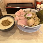 Torisoba Susuru - 