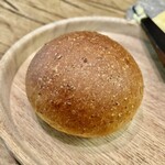 レヴォ - 小麦の全粒粉を使ったパン