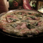 NEO SHOT BAR　深海の洞窟 - 本格的なピッツアだった！