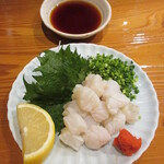 魚虎 - 小フグの湯引 880円