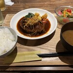 Hambagu Ya Shigezou - デミ