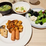 The Express - 朝食ブュッフェ