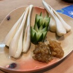 三船鮨 - 箸休めのエシャロット