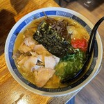 麺ハウス こもれ美 - 発酵豚清湯 900円