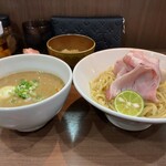 ヌードル＆スパイスカレー 今日の1番 - 