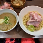 ヌードル＆スパイスカレー 今日の1番 - 
