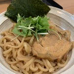 旋 - つけ麺の麺は非常にモッチモッチ