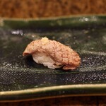 にぎり鮨 一五〇 - ホホ肉