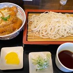 Sobaya Tenjuan - ちびカツ丼(そば冷)