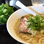 浜田山 - 魚介とんこつらーめん