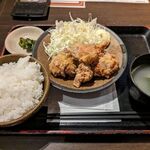 Yakitori Senta - 鶏の唐揚げ定食（5個） 税込800円