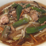 「季節のおすすめ　生碼麺　　オクラ」：オクラの香りと旨みを封じ込めているから
          重層的な餡に決してヒケをとらない存在感！
          